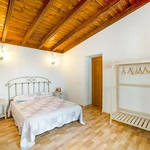 https://la-casa-del-bisa.tenerifehoteles.net